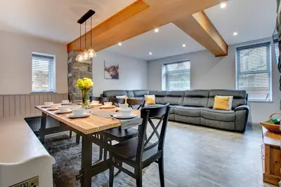 Image de 5 Bed in Bala (oc-bow163)