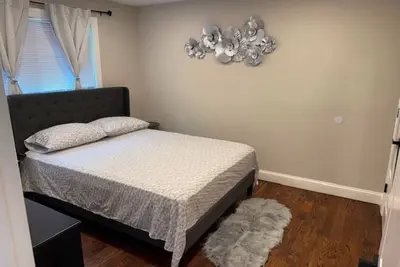 Image de Cozy 1-Bedroom Apartment in Peaceful Commack with Air Conditioning & C. Monoxide