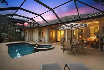 Image de Tropical Oasis 4 Br Home w/ Pool & Spa