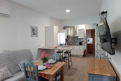 Image de Maison Villa Franca | Maison de campagne avec 1 chambre, piscine commune et park