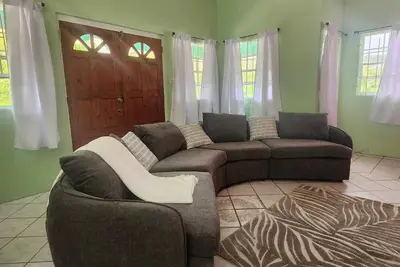 Image de Tranquility House - 3 bedroom in the heart of charming Balata