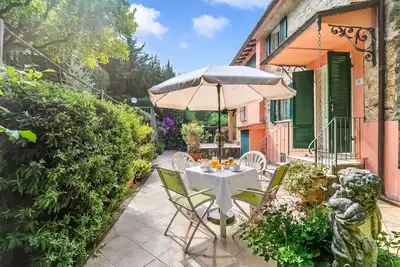 Image de Appartamento Bellavista with Panoramic View over Versilia, Seravezza, Italy