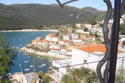 Image de Appartement de deux chambres avec la terrasse et la vue sur le mer Rabac, Labin (A-27698-a)