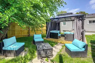 Image de Group-Friendly Toledo Home for Zoo & Game Days
