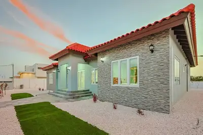 Image de Tropical Haven 5br Luxury Villa Near Palm Beach