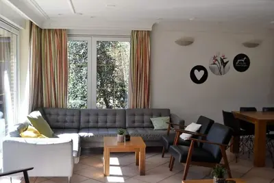 Image de Bosvilla op privéterrein Zwembad sauna & speeltuin