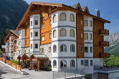 Image de Edelweiss B 31 # 5-bed apartment, Dusche, Wc 5-bed apartment, Dusche, Wc by Interhome