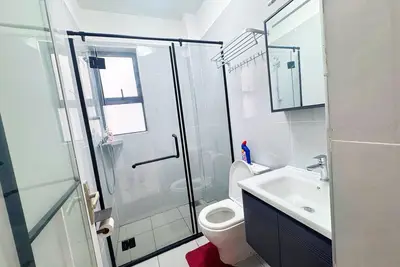 Image de Modern & Stylish Home