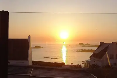 Image de 3 pièces 63 m2 avec balcon-terrasse de 20m2. Vue mer à couper le souffle.