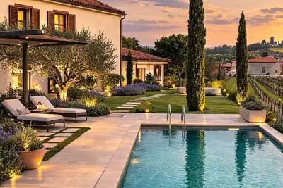 Image de Secluded Vineyard Estate With Panoramic Views