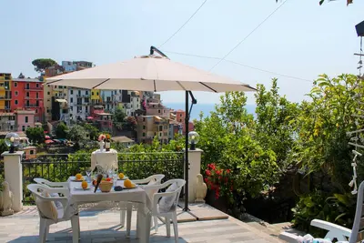 Image de Apartment with a private garden and ocean view, near hiking trails