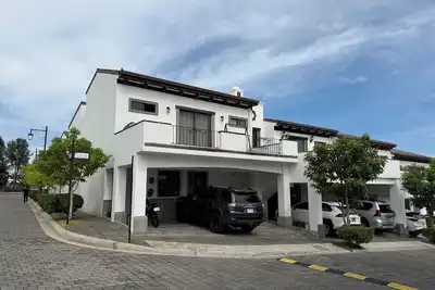 Image de Charming 3-bedroom estate in Santa Tecla with cool Ac and gym on a volcano