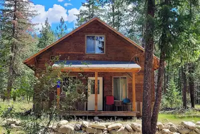 Image de Mazama Trails Kidds Cabin! 200 ft from Ski Trail!