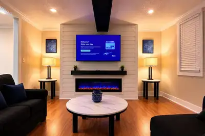 Image de Kc Retreat - Near Fifa Stadium - Fireplace & Massage Chair - Sleeps 10