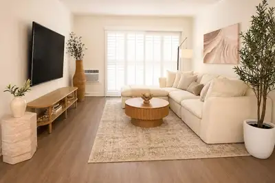 Image de Boutique Coastal Retreat - 2br, 2ba, King Bed