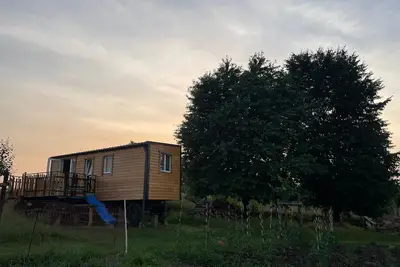 Image de Family Vacation in a Tiny House at the FamLa Farm