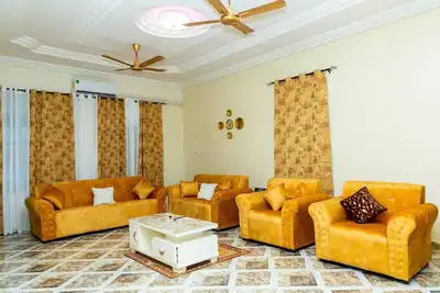 Image de Charming 3-bedroom apartment with Ac in lively Ejisu Besease-Jamasi