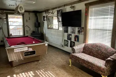 Image de Peaceful 2br Ranch Retreat - Private Patio, Fenced Yard, Billiards & Fire Pit