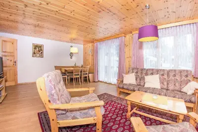 Image de Fleurs des Alpes, (Grächen), by Interhome