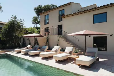 Image de Casa Soleil \"Elégante villa, 5 chambres a quelques minutes de Saint Tropez