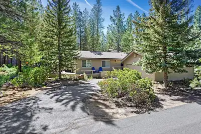 Image de Cozy Family Retreat Steps From Sharc Village Mall and Bike Trails Sunriver Oregon