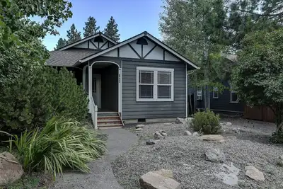 Image de Peaceful Bend Cottage Stay Near Drake Park and Century Drive