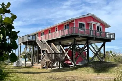Image de Cozy Cottage Overlooking the Beach and Gulf of Mexico for a Relaxing Getaway on Little Gasparilla Island, Florida
