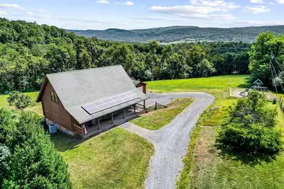 Image de Peaceful Mountain Cabin with Hot Tub, Screened Porch & Views Near Lost River, Baker Wv