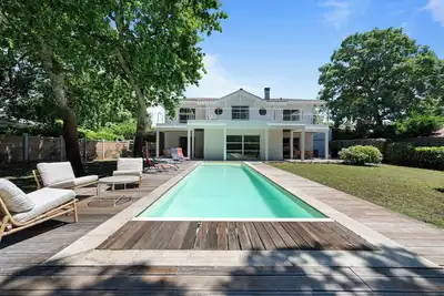 Image de Arcachon Bay -Luxury Villa Taussat -Pool& A. C. 200 m from the beach