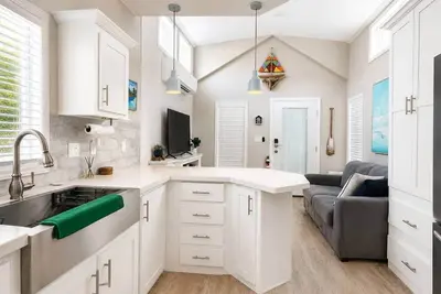 Image de Modern Coastal Tiny Home in La Parguera P. R.