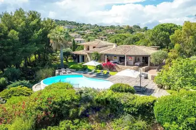 Image de Villa Arasu - Domaine privé et gardienné à 100m de la plage - Punta d'Araso