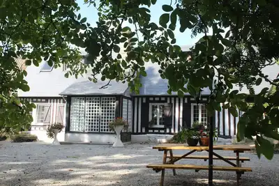 Image de Gîte Bellevue au calme à la campagne dans la verdure