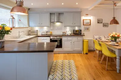 Image de 3 Bed in Dartmouth (oc-74972)