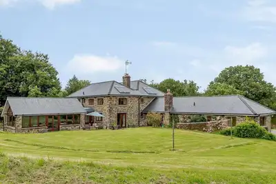 Image de 5 Bed in Tiverton (oc-graci)