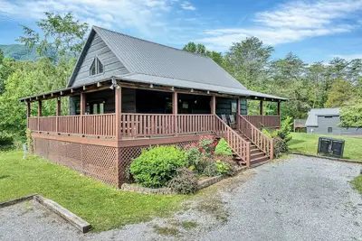 Image de Twin Cub Lodge, 3 Br, 2 Ba, Sleeps 8 & Hot Tub