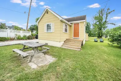 Dolly's Place 5 by Seaside Vacations!