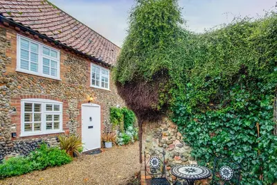 Image de 2 Bed in Holt (oc-ncc14)