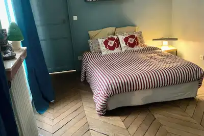 Image de Vaste appartement familial lumineux et confortable, Haut Marais, vers République