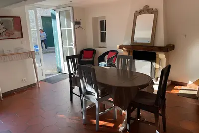 Image de Cottage « La Petite Maison » avec terrasse privée, jardin privé et Wi-Fi