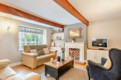 Image de 3 Bed in Weybourne (oc-kt144)