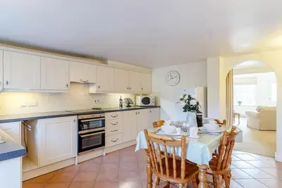 Image de 2 Bed in Holt (oc-ncc11)