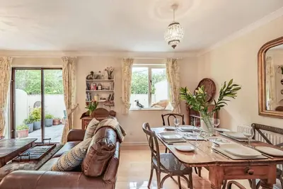 Image de 2 Bed in Narberth (oc-tc84026)