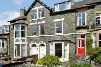Image de 6 Bed in Keswick (oc-sz389)