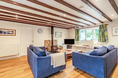 Image de 3 Bed in Keswick (oc-sz335)