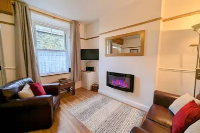 Image de 2 Bed in Keswick (oc-sz417)