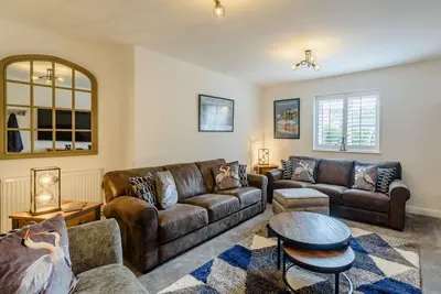 Image de 4 Bed in Hope Valley (oc-89431)