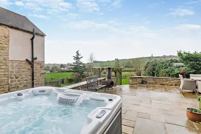 4 Bed in Matlock (oc-93830)