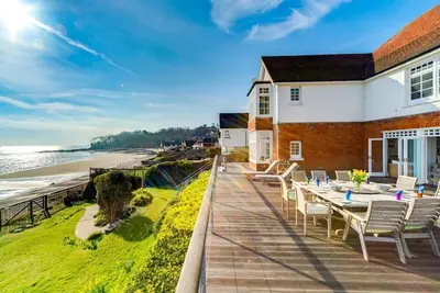 Image de 5 Bed in Seaview (oc-93445)