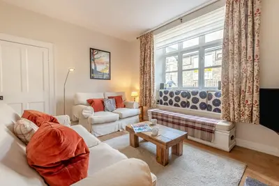 Image de 3 Bed in Keswick (oc-sz542)