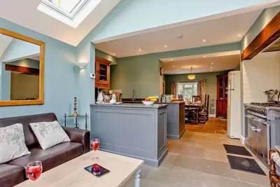 Image de 4 Bed in Dorchester (oc-dc190)